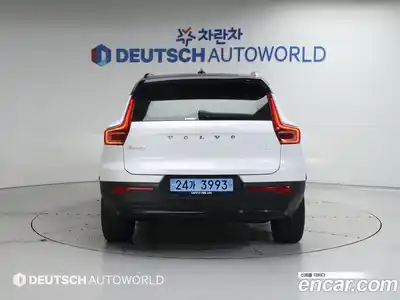Volvo XC40 2024 0.2 Автомат в Москве № 230798, миниатюра 4