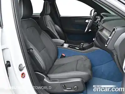 Volvo XC40 2024 0.2 Автомат в Москве № 230798, миниатюра 10