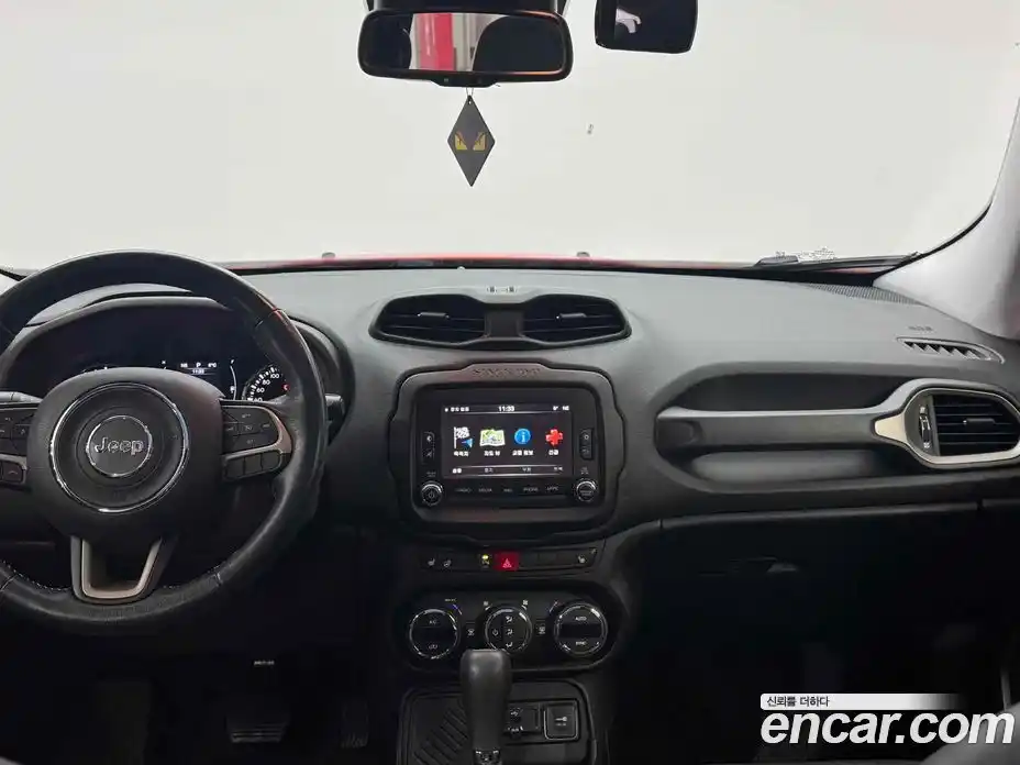 Jeep Renegade 2017 2.4 Автомат в Москве № 232547, фото 14