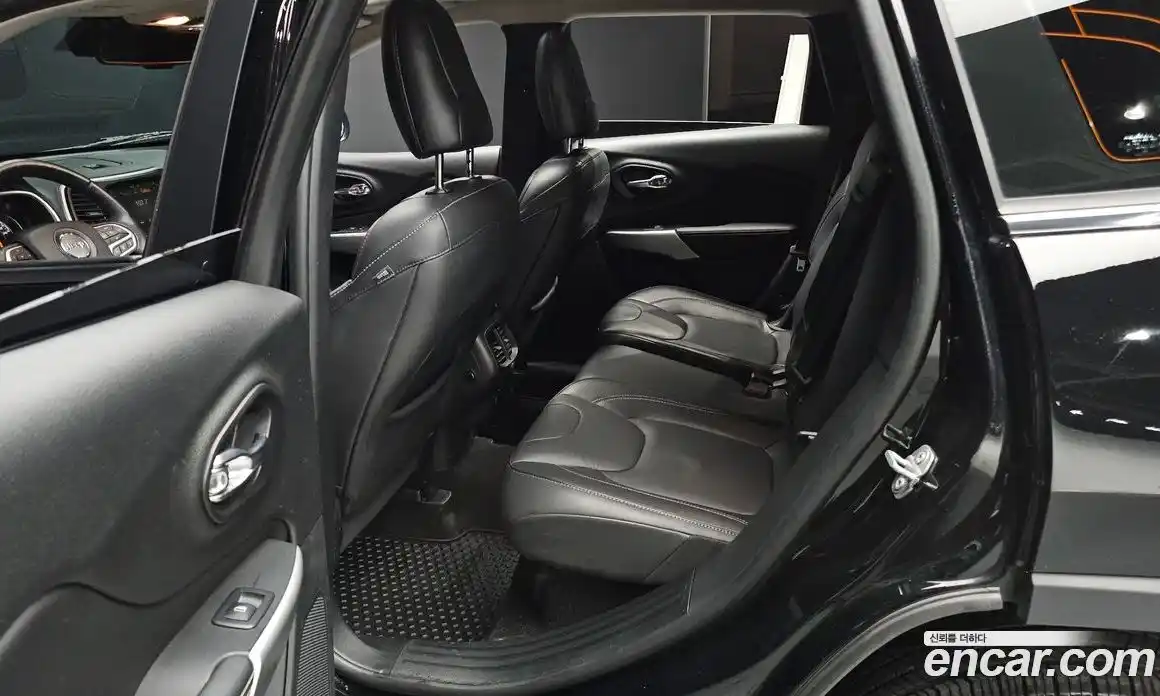 Jeep Cherokee 2018 2.4 Автомат в Москве № 232656, фото 18