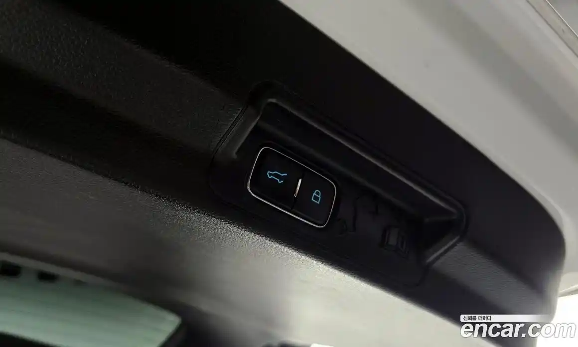 Ford Explorer 2020 3.0 Автомат в Москве № 233297, фото 18