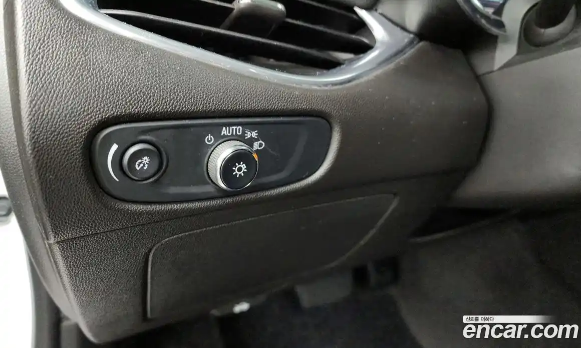 Chevrolet Malibu 2017 2.0 Автомат в Москве № 238683, фото 16