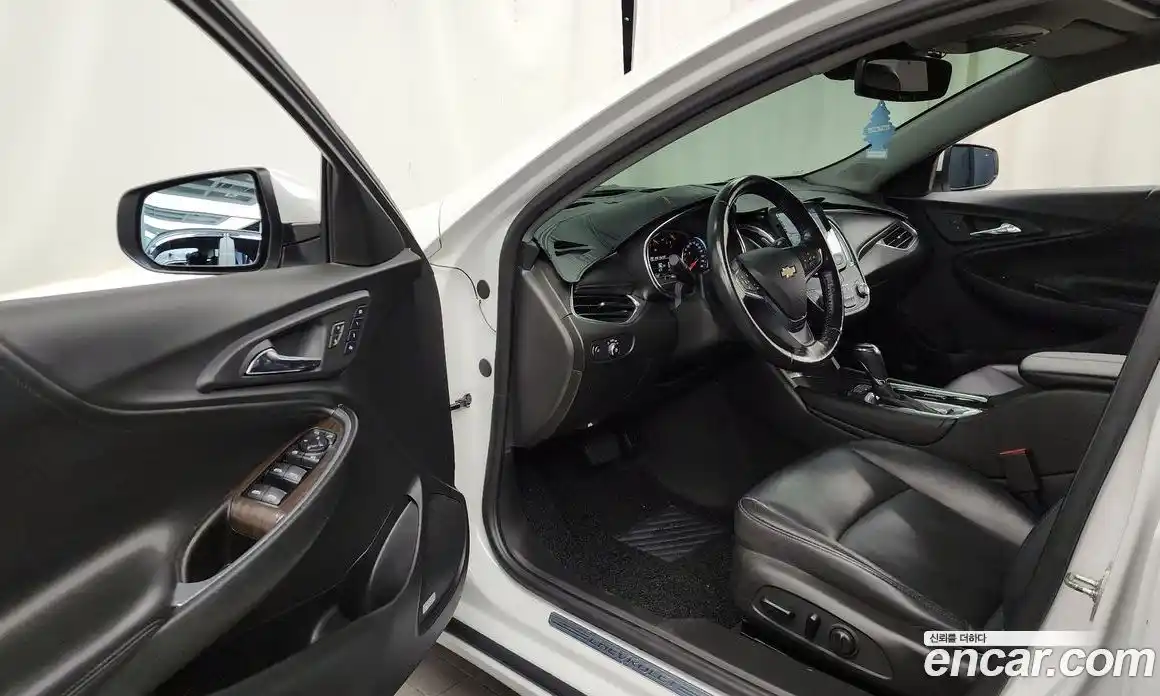 Chevrolet Malibu 2017 2.0 Автомат в Москве № 238683, фото 10