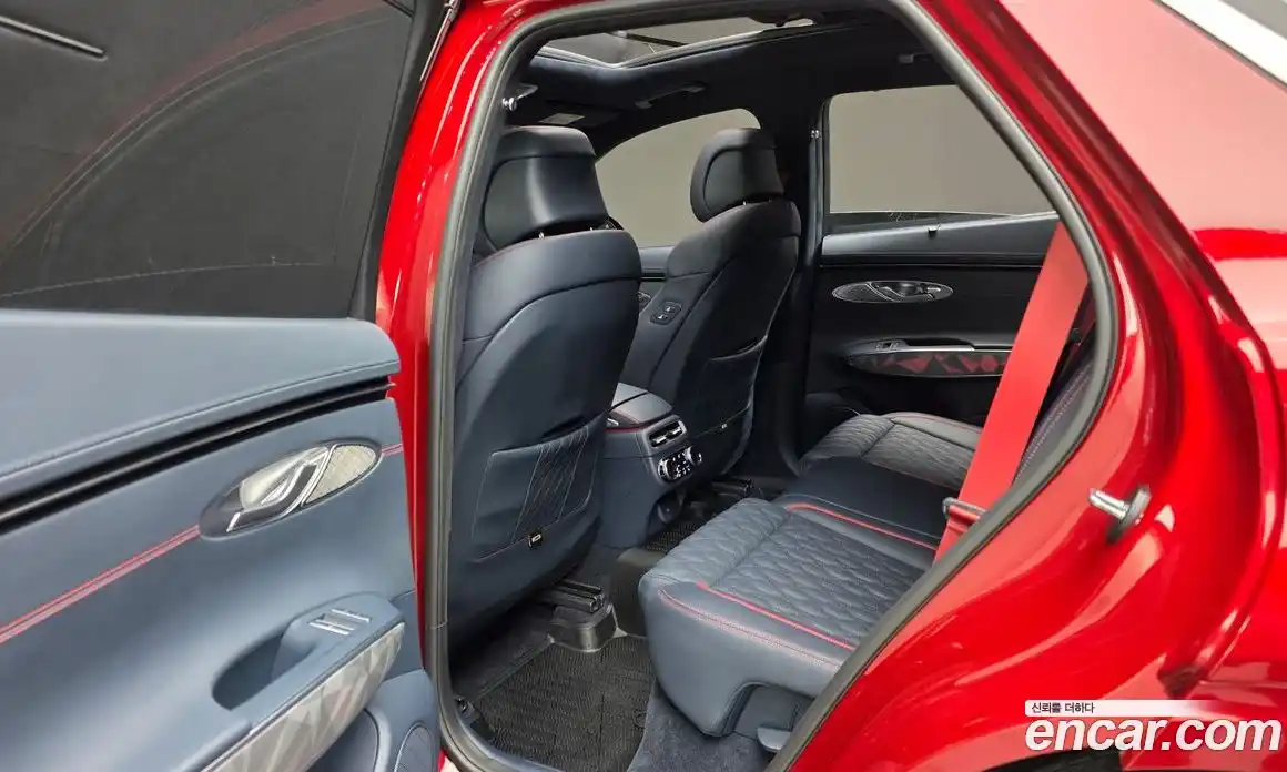 Genesis GV70 2022 2.5 Автомат в Москве № 24085, фото 12