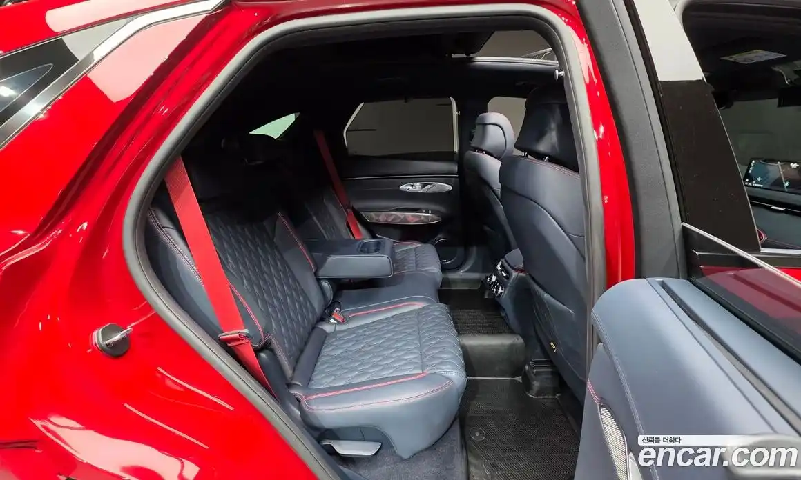 Genesis GV70 2022 2.5 Автомат в Москве № 24085, фото 3