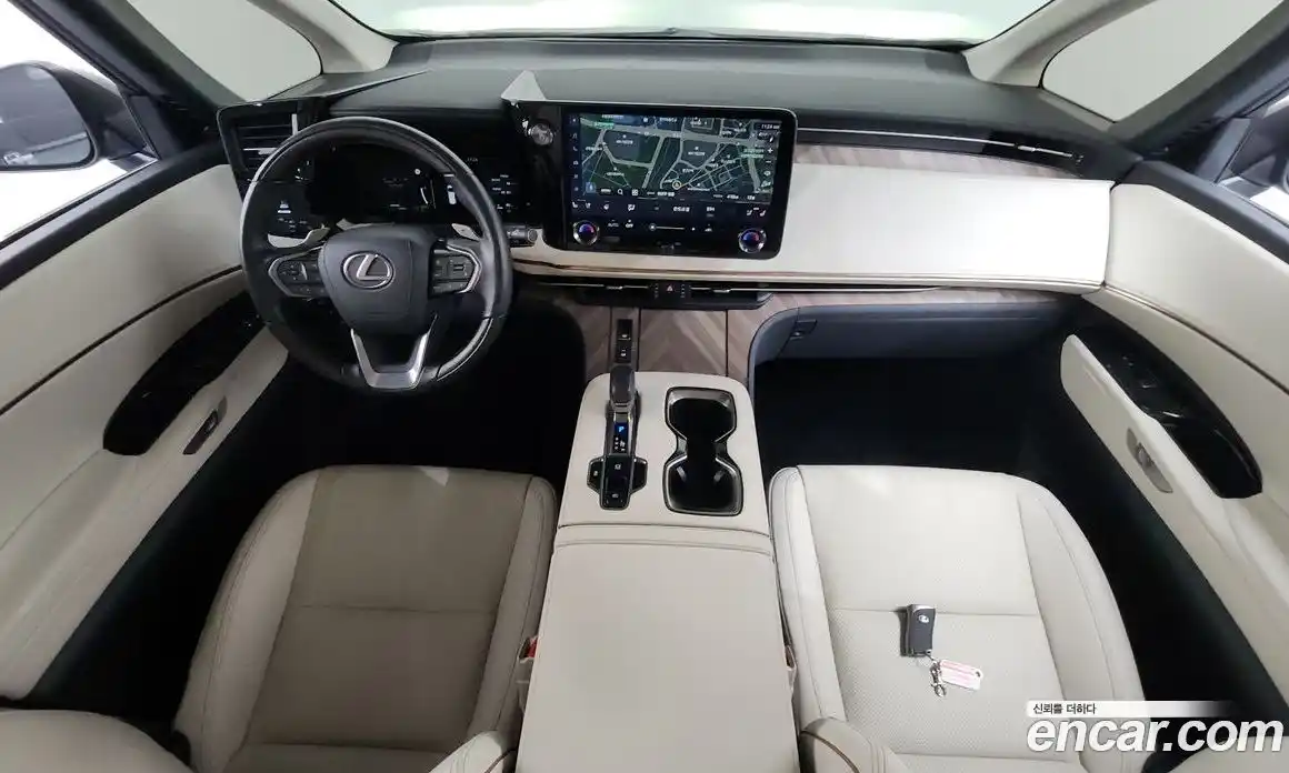 Lexus LM 2025 2.4 Автомат в Москве № 254069, фото 8