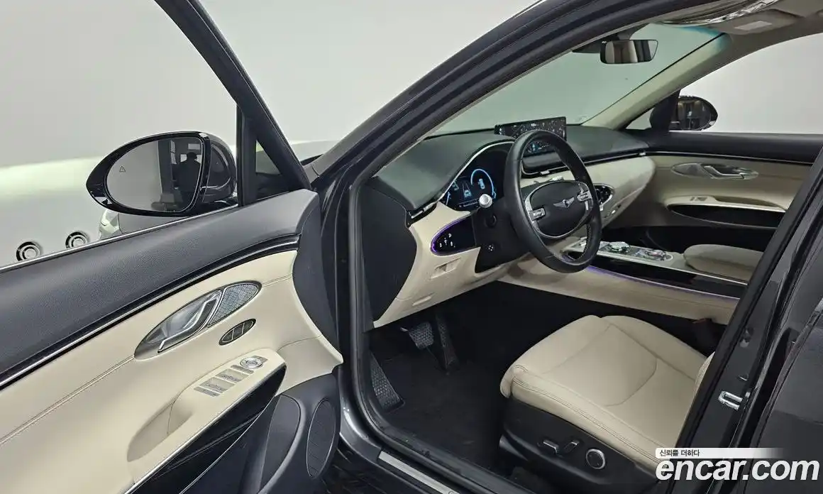 Genesis GV70 2021 2.5 Автомат в Москве № 25407, фото 14