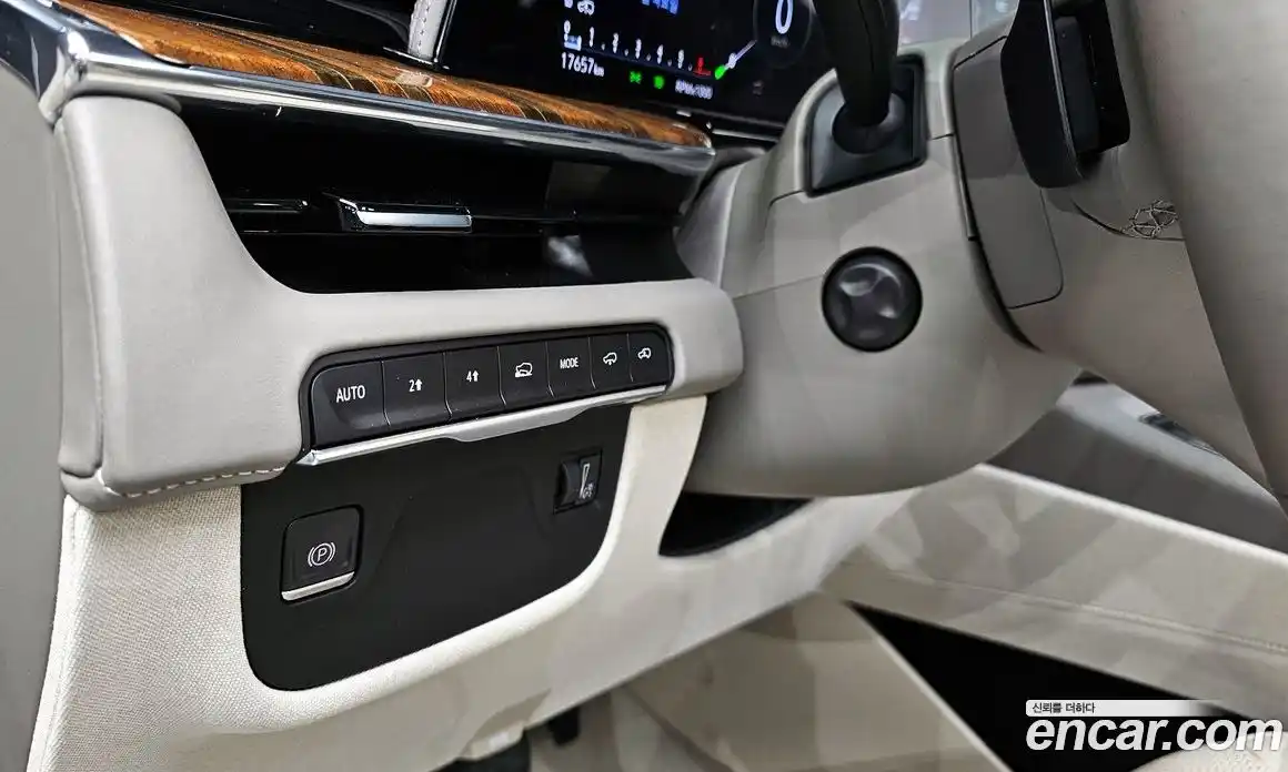 Cadillac Escalade 2023 6.2 Автомат в Москве № 256373, фото 1