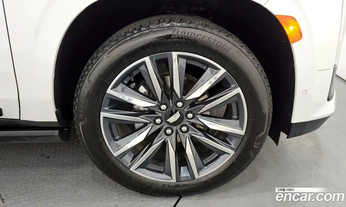 Cadillac Escalade 2023 6.2 Автомат в Москве № 256373, фото 7