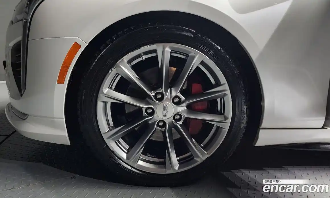 Cadillac CT4 2020 2.0 Автомат в Москве № 256476, фото 19