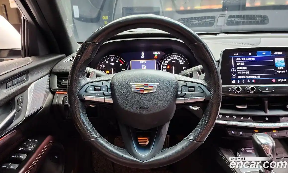 Cadillac CT4 2020 2.0 Автомат в Москве № 256476, фото 10