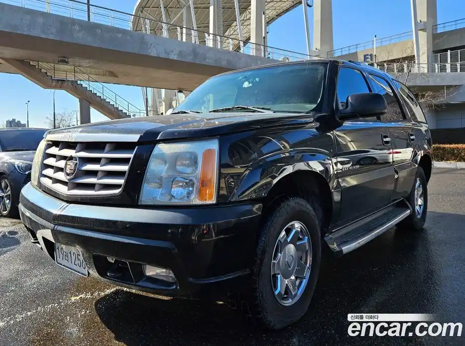 Cadillac Escalade 2004 6.0 Автомат в Москве № 256577, фото 1