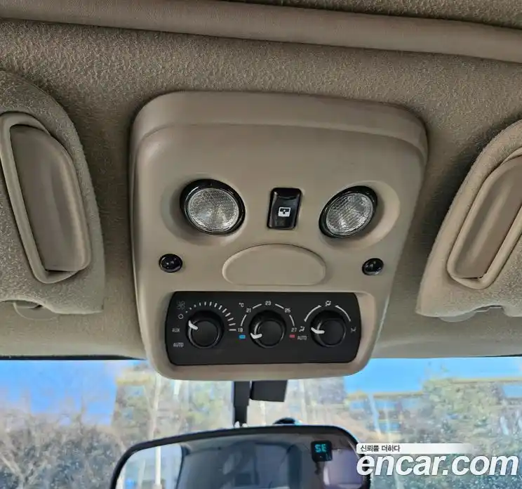 Cadillac Escalade 2004 6.0 Автомат в Москве № 256577, фото 11