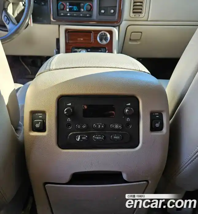 Cadillac Escalade 2004 6.0 Автомат в Москве № 256577, фото 12