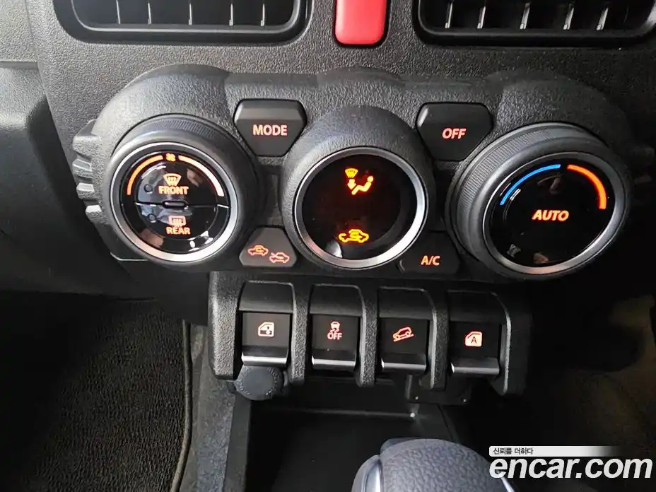 Suzuki Jimny 2025 0.7 Автомат в Москве № 257795, фото 14