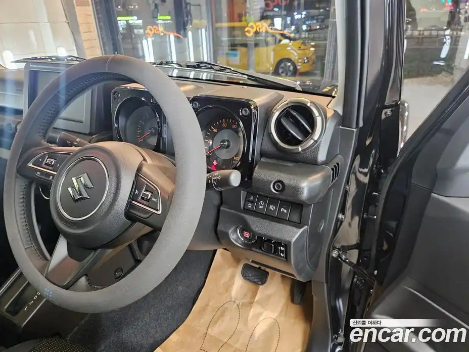 Suzuki Jimny 2025 0.7 Автомат в Москве № 257795, фото 10