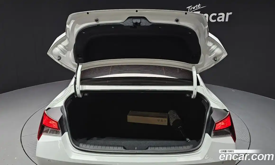 Hyundai Avante 2021 1.6 Автомат в Москве № 267382, фото 17