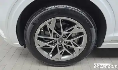 Genesis GV70 2024 2.5 Автомат в Москве № 27393, миниатюра 2