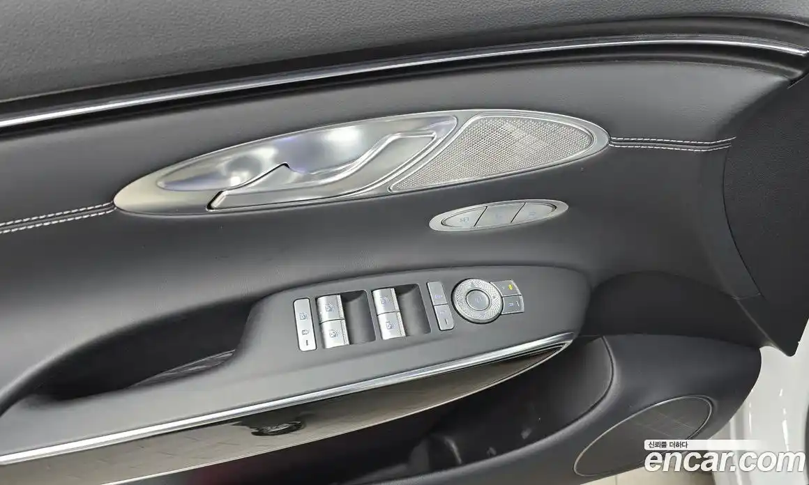 Genesis GV70 2024 2.5 Автомат в Москве № 27393, фото 8