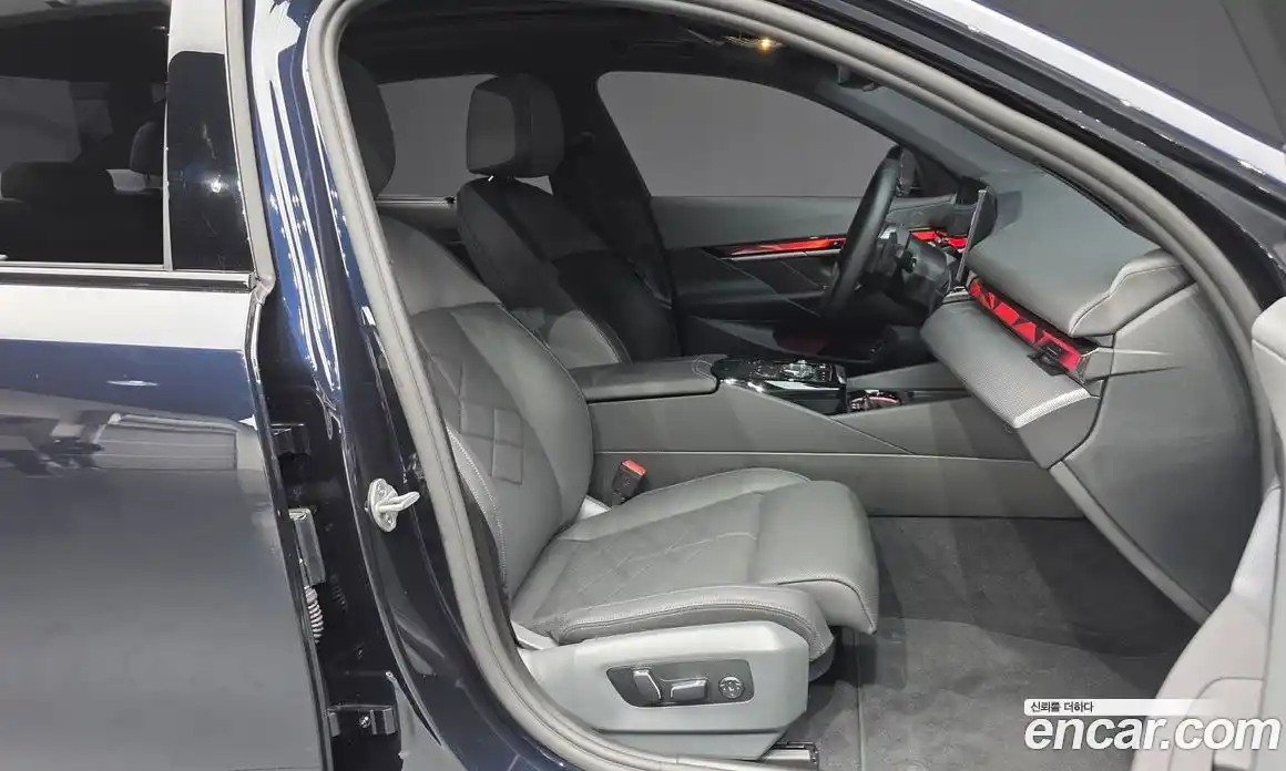 BMW 5-Series 2025 2.0 Автомат в Москве № 278984, фото 13