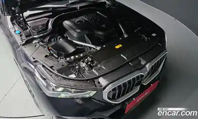 BMW 5-Series 2025 2.0 Автомат в Москве № 278984, миниатюра 4