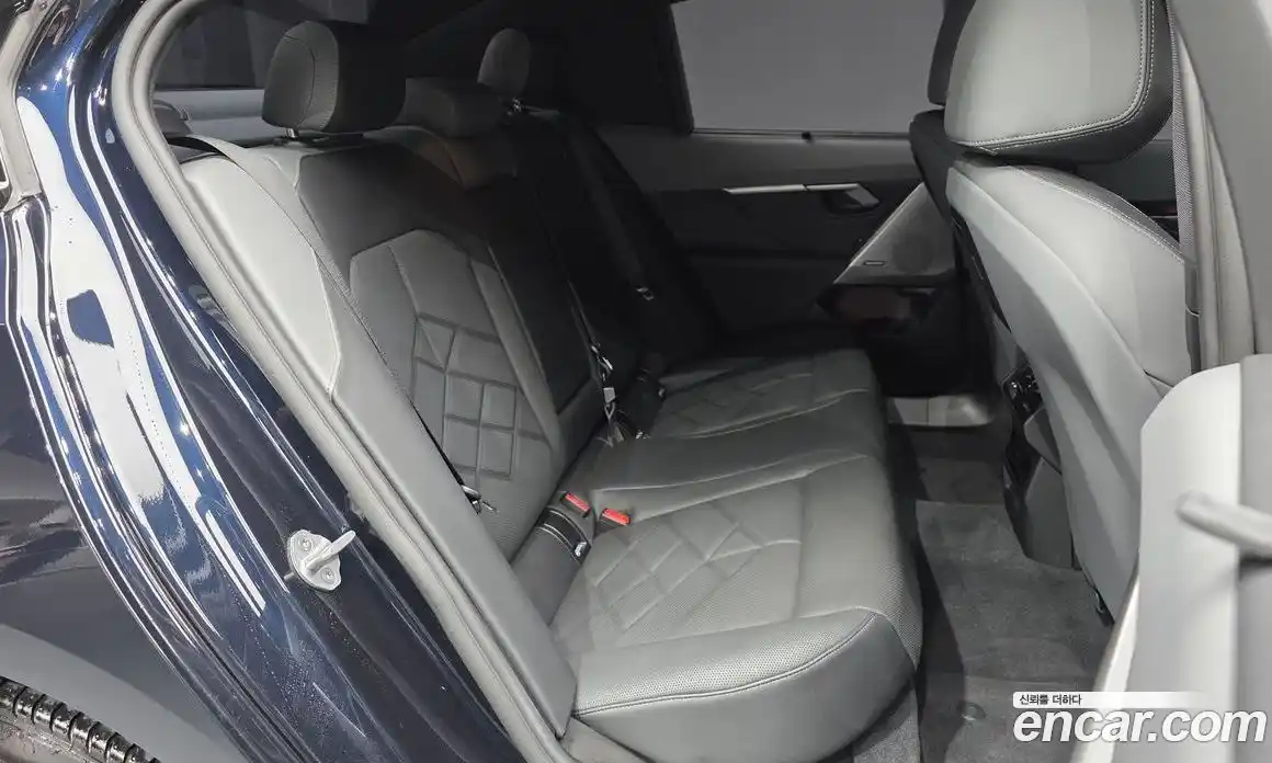 BMW 5-Series 2025 2.0 Автомат в Москве № 278984, фото 7