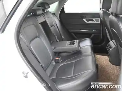 Jaguar XF 2017 2.0 Автомат в Москве № 283923, миниатюра 12