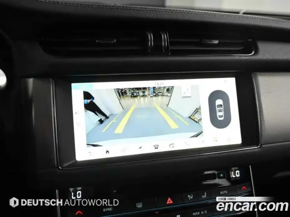 Jaguar XF 2017 2.0 Автомат в Москве № 283923, фото 15