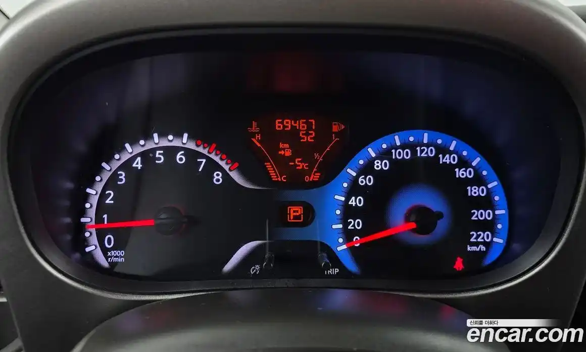 Nissan Cube 2011 1.8 Автомат в Москве № 284947, фото 14