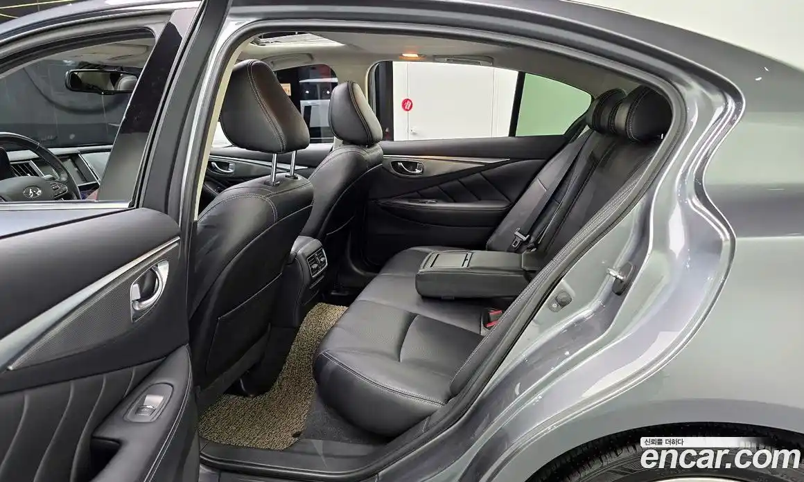 Infiniti Q50 2015 2.1 Автомат в Москве № 295013, фото 13