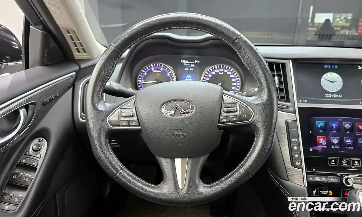Infiniti Q50 2015 2.1 Автомат в Москве № 295013, фото 16