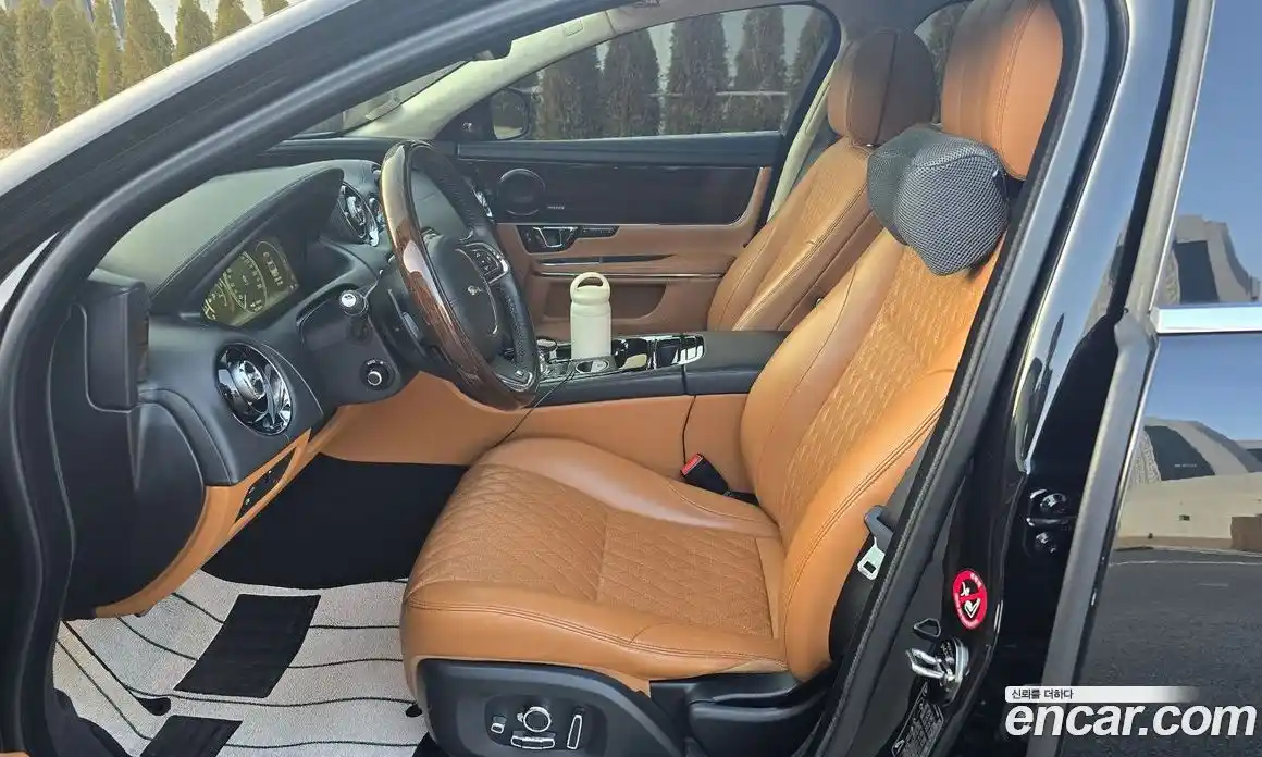 Jaguar XJ 2018 3.0 Автомат в Москве № 305181, фото 14