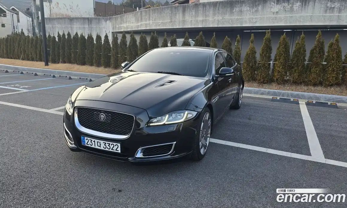 Jaguar XJ 2018 3.0 Автомат в Москве № 305181, фото 3