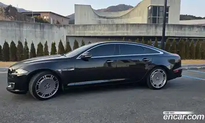 Jaguar XJ 2018 3.0 Автомат в Москве № 305181, миниатюра 8