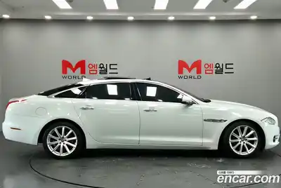 Jaguar XJ 2014 3.0 Автомат в Москве № 305208, миниатюра 3