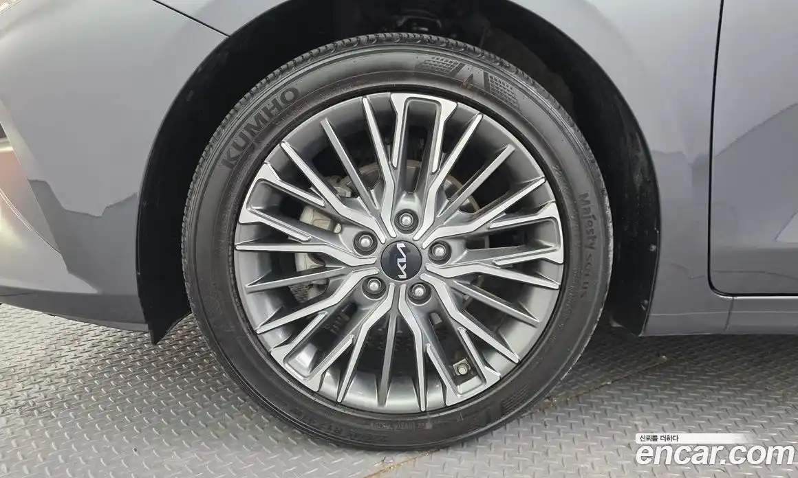 Kia K3 2023 1.6 Автомат в Москве № 308022, фото 4