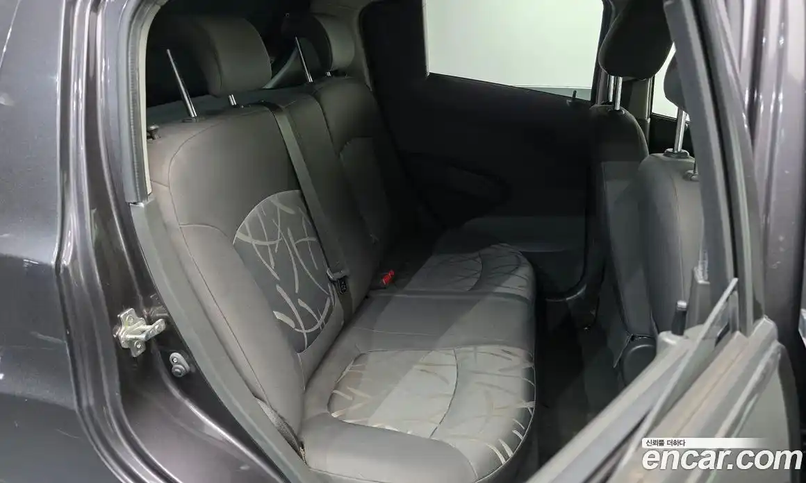 Chevrolet Spark 2014 1.0 Автомат в Москве № 309446, фото 9