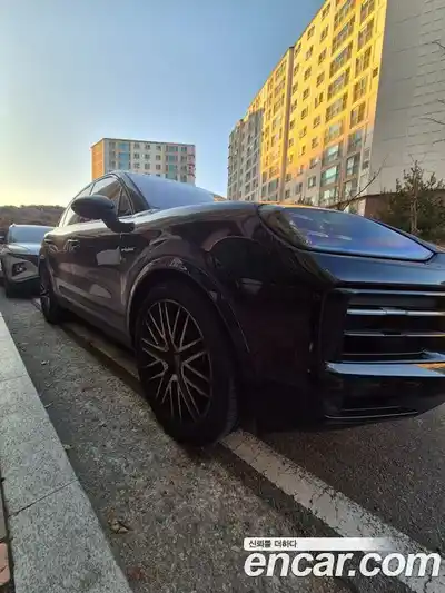 Porsche Cayenne 2025 3.0 Автомат в Москве № 312703, миниатюра 4