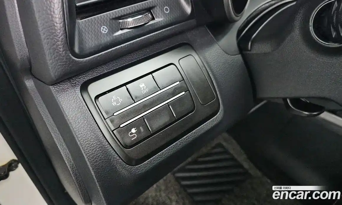 SsangYong TIBOLI 2017 1.6 Автомат в Москве № 31357, фото 14