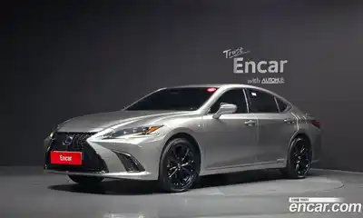 Lexus ES 2022 2.5 Автомат в Москве № 334308, миниатюра 5