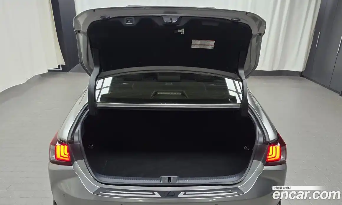 Lexus ES 2022 2.5 Автомат в Москве № 334308, фото 7