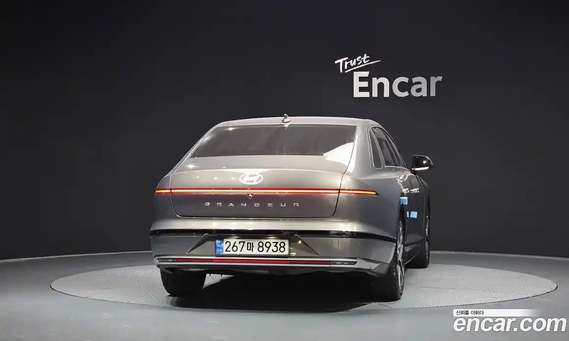 Hyundai Grandeur 2023 2.5 Автомат в Москве № 335977, фото 19