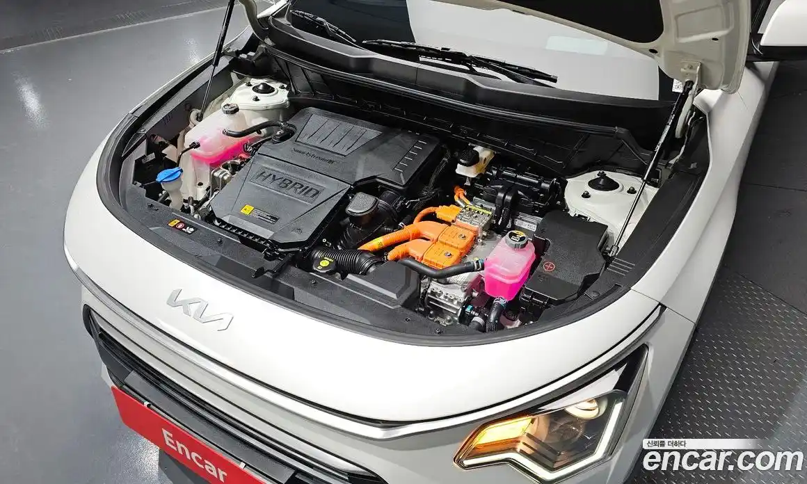 Kia Niro 2022 1.6 Автомат в Москве № 337718, фото 15