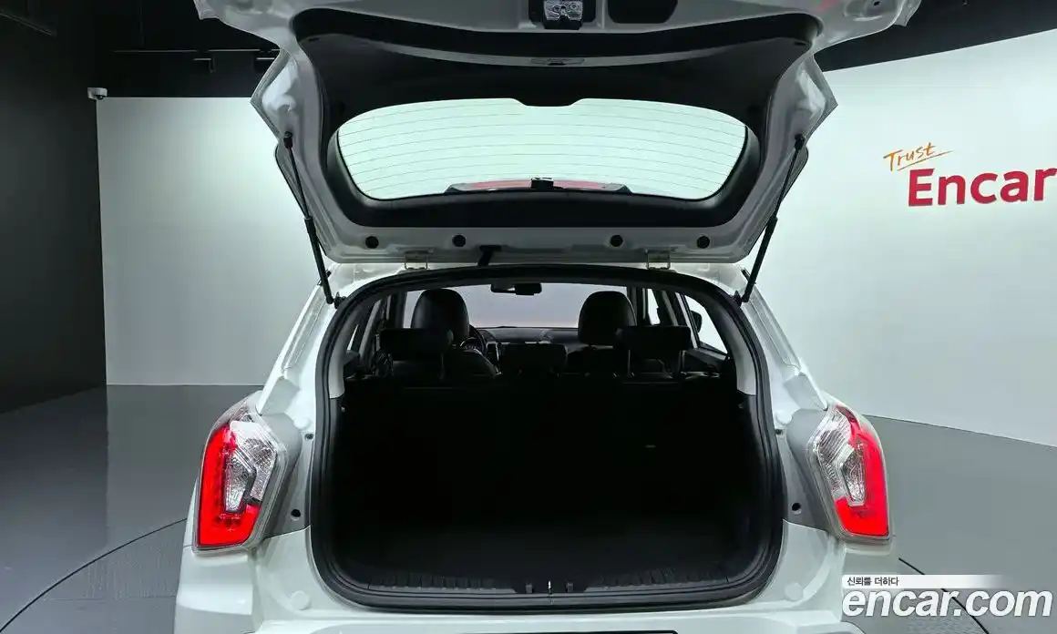 SsangYong TIBOLI 2016 1.6 Автомат в Москве № 341369, фото 12