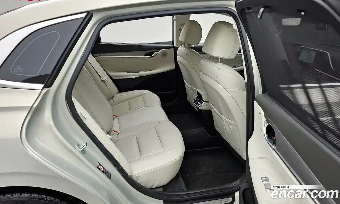 Hyundai Grandeur 2023 2.5 Автомат в Москве № 357011, фото 12