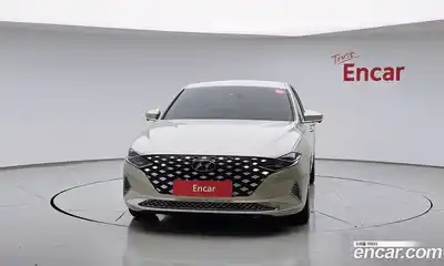 Hyundai Grandeur 2023 2.5 Автомат в Москве № 357011, миниатюра 3