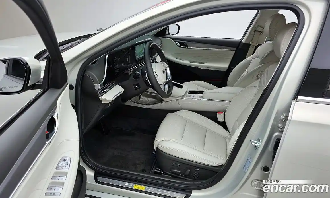 Hyundai Grandeur 2023 2.5 Автомат в Москве № 357011, фото 10