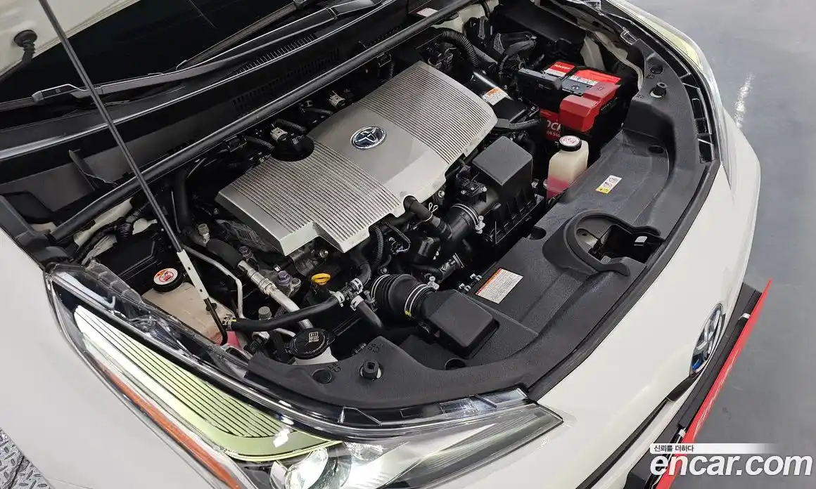 Toyota Prius 2019 1.8 Автомат в Москве № 384038, фото 6