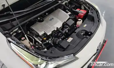 Toyota Prius 2019 1.8 Автомат в Москве № 384038, миниатюра 6