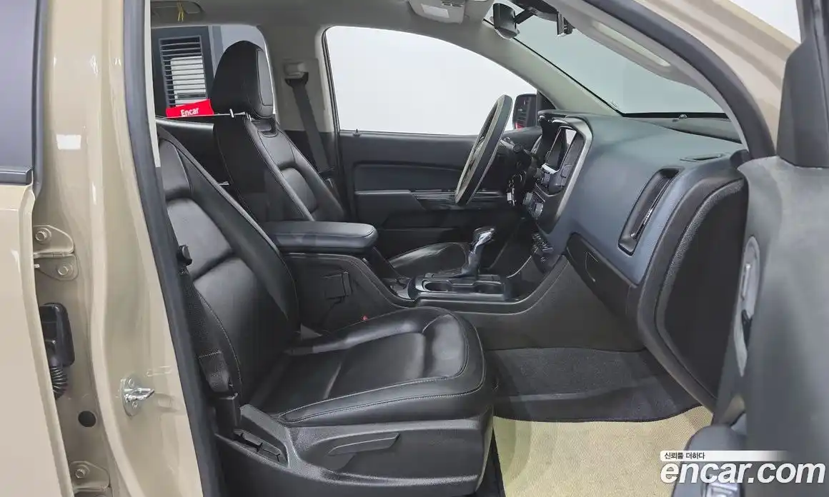 Chevrolet Colorado 2022 3.6 Автомат в Москве № 38838, фото 11